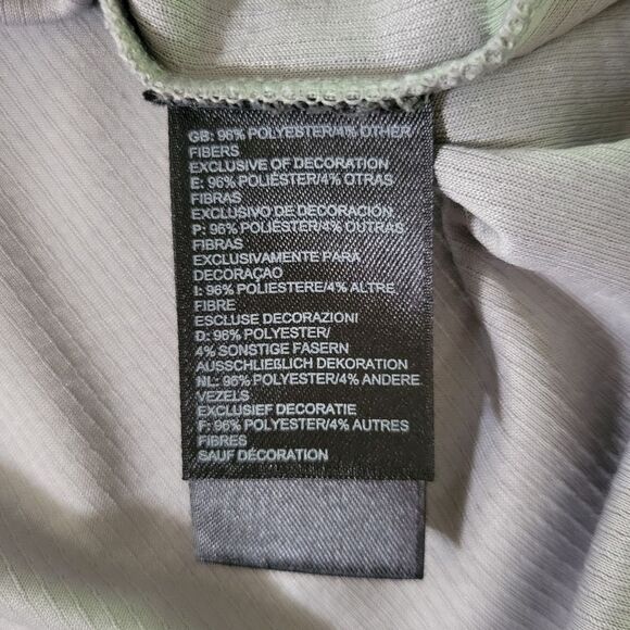 North Face Women's Gray Ribbed V-neck Short Sleeve T-shirt - Picture 9 of 12